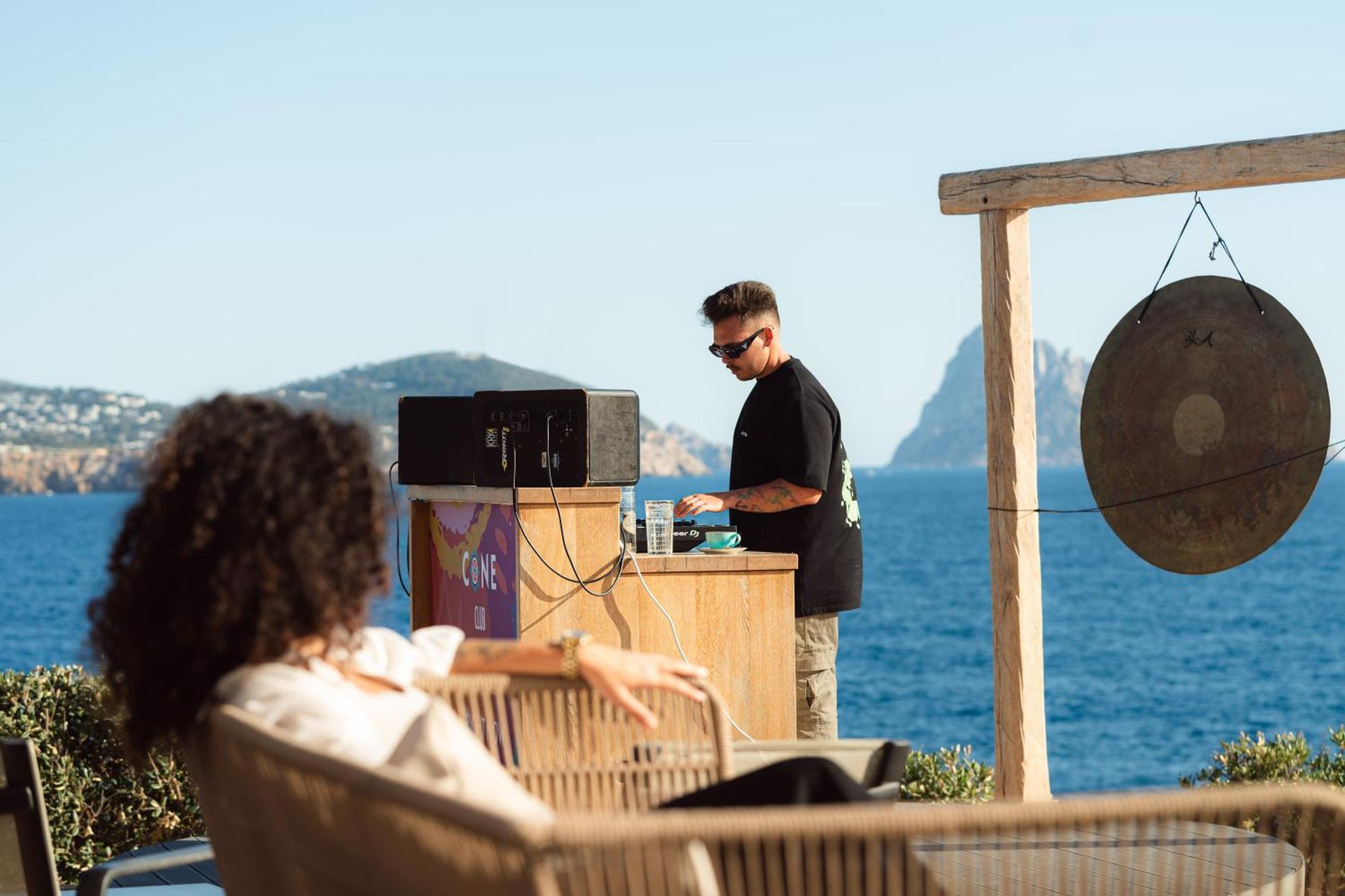 7Pines Resort Ibiza, Part Of Destination By Hyatt Sant Josep de sa Talaia Exterior photo